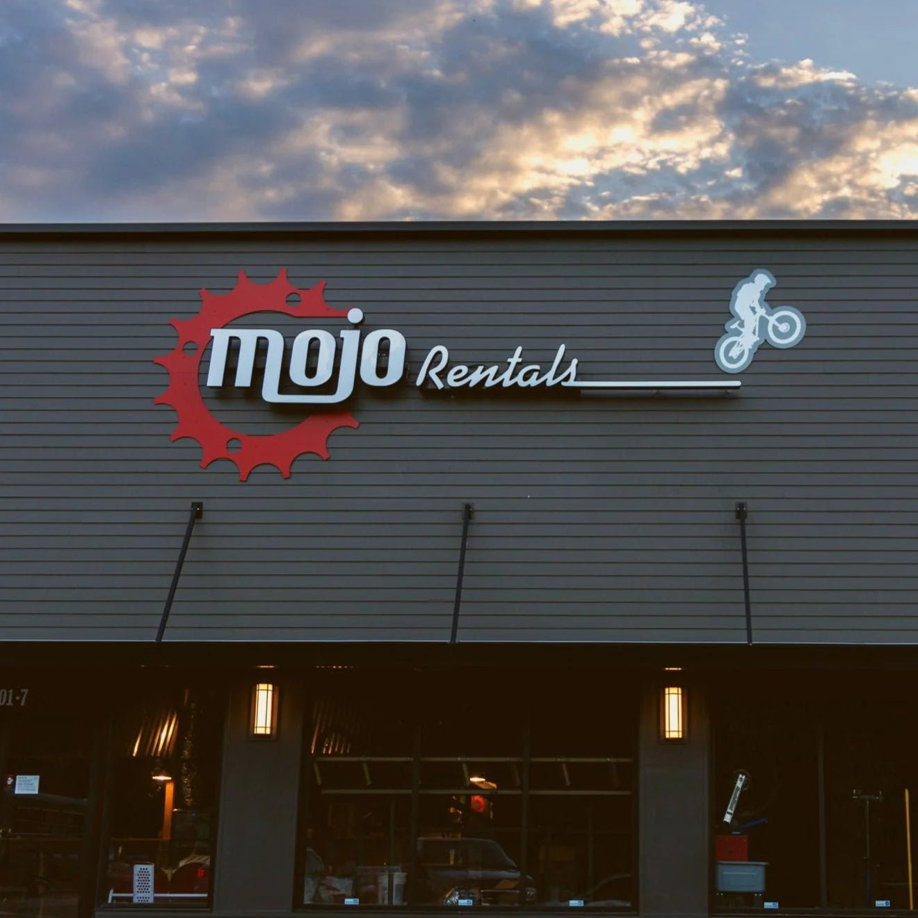 Mojo Cycling - Bike shop and Rentals