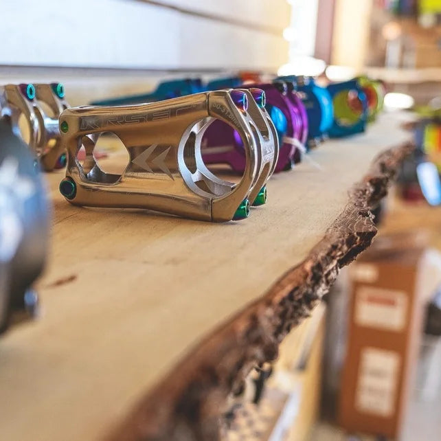 Mojo Cycling - Bike shop and Rentals